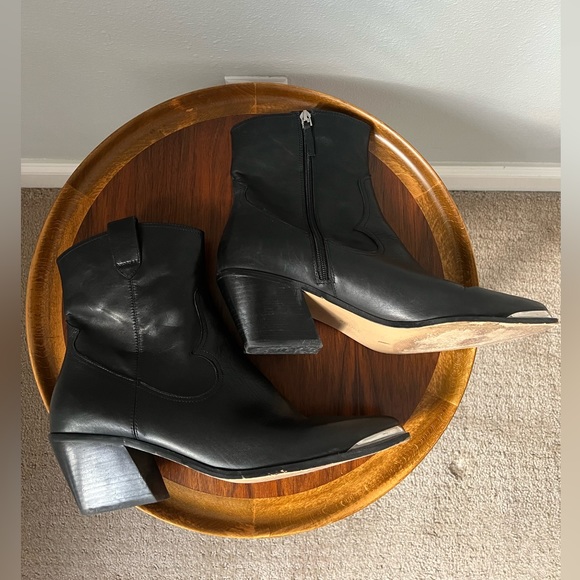 Villa Rouge Ankle Western Booties size 11 - Picture 6 of 6